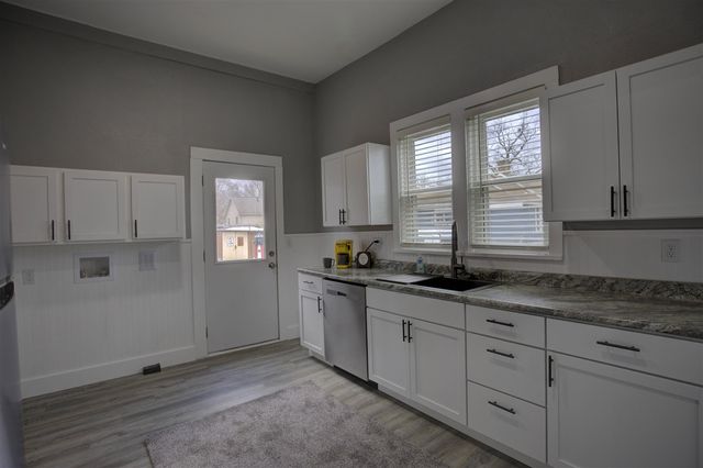 357 Cooper Street, Jackson, MI 49201