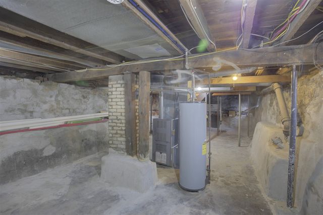 357 Cooper Street, Jackson, MI 49201