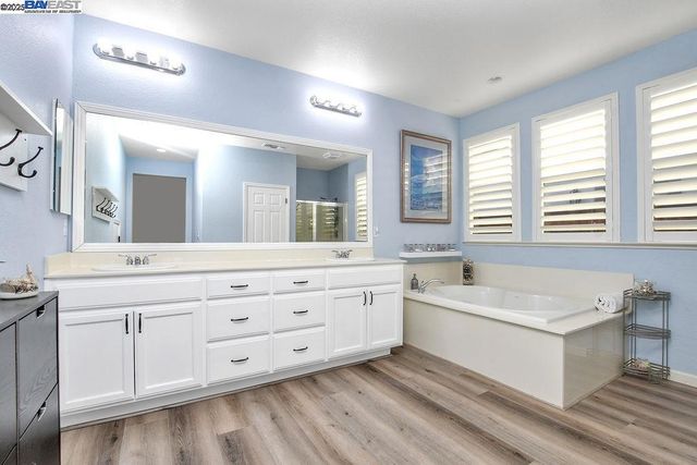 675 Merritt Ct, Discovery Bay, CA 94505