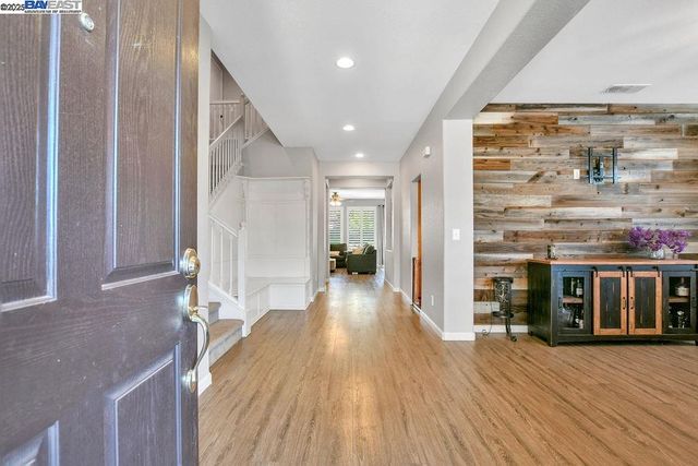 675 Merritt Ct, Discovery Bay, CA 94505