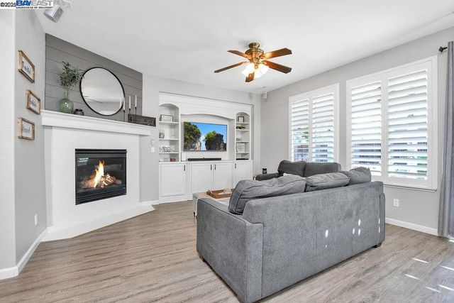 675 Merritt Ct, Discovery Bay, CA 94505