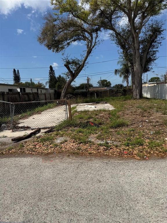 1939 RALLY LANE, Holiday, FL 34690