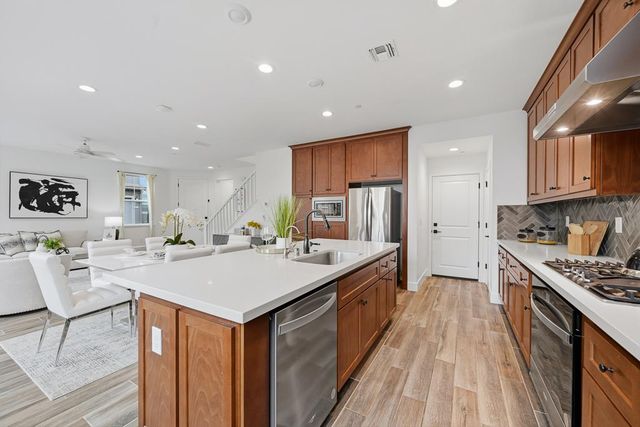 1372 S Melville Lane, Tracy, CA 95391