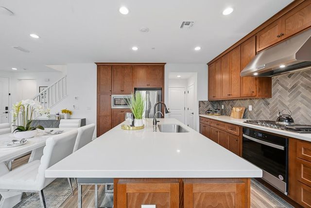 1372 S Melville Lane, Tracy, CA 95391