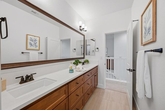 1372 S Melville Lane, Tracy, CA 95391