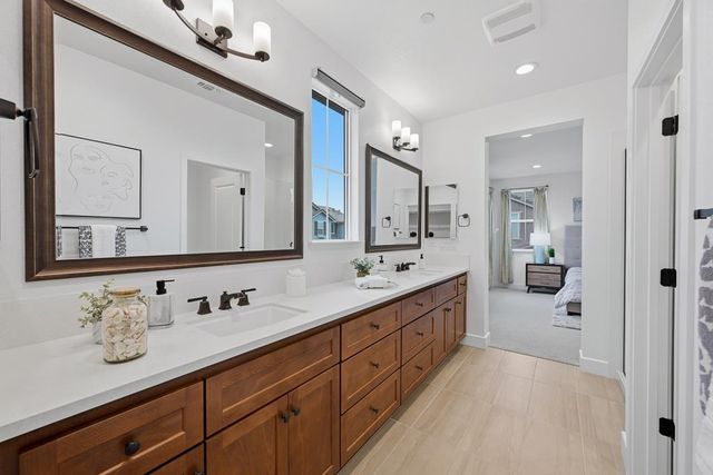 1372 S Melville Lane, Tracy, CA 95391