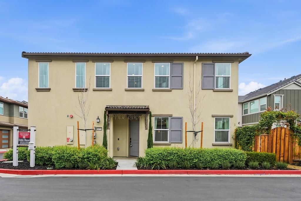 1372 S Melville Lane, Tracy, CA 95391