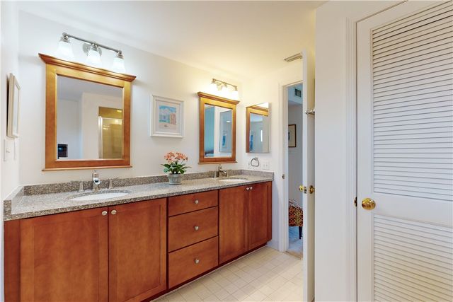 5030 Harmony Circle 204, Vero Beach, FL 32967