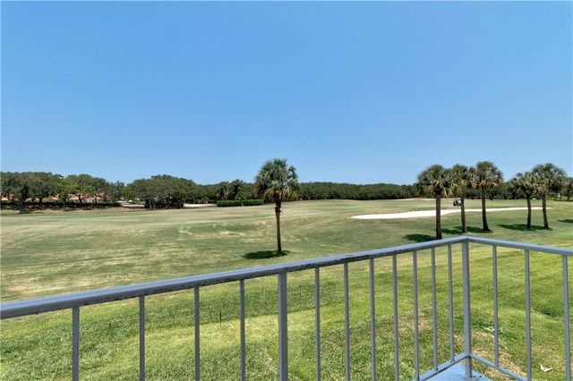 5030 Harmony Circle 204, Vero Beach, FL 32967