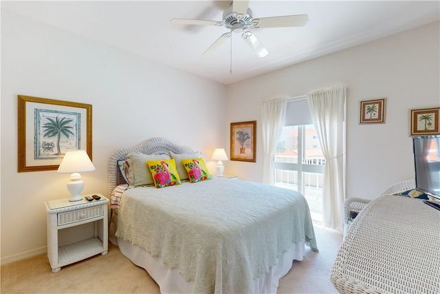 5030 Harmony Circle 204, Vero Beach, FL 32967