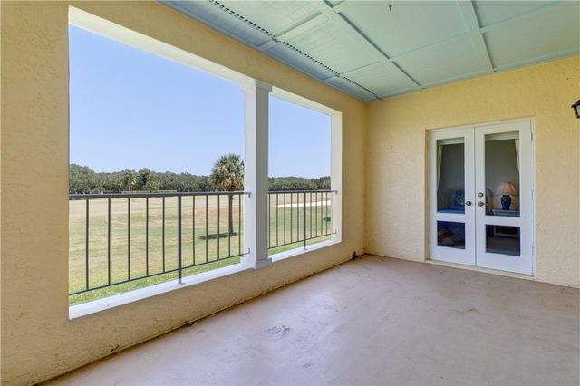 5030 Harmony Circle 204, Vero Beach, FL 32967