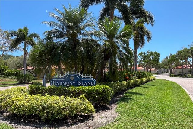 5030 Harmony Circle 204, Vero Beach, FL 32967