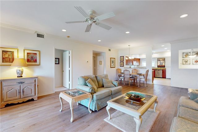 5030 Harmony Circle 204, Vero Beach, FL 32967