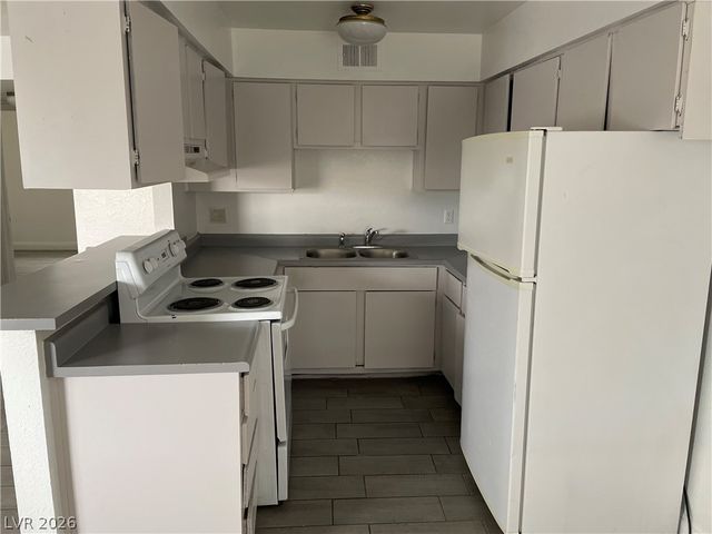 4961 Apollostar Court 3, Las Vegas, NV 89115