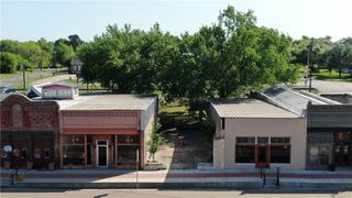 724 South Main, Calvert, TX 77837