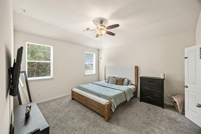 156 County Road 5102f, Cleveland, TX 77327