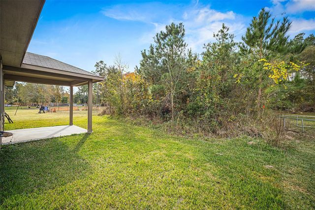 156 County Road 5102f, Cleveland, TX 77327
