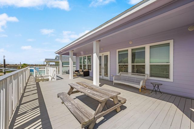 310 Coral Court, Surfside Beach, TX 77541
