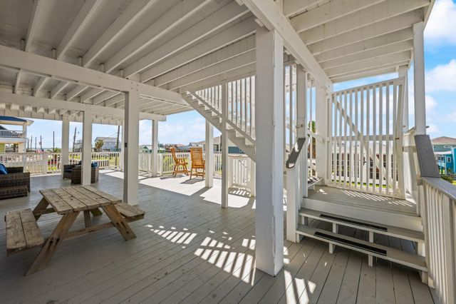 310 Coral Court, Surfside Beach, TX 77541