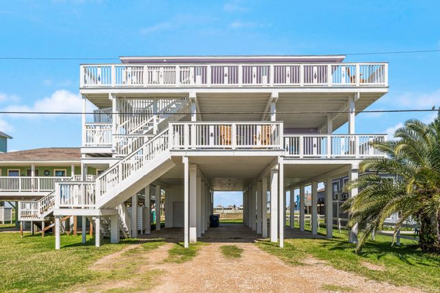 310 Coral Court, Surfside Beach, TX 77541