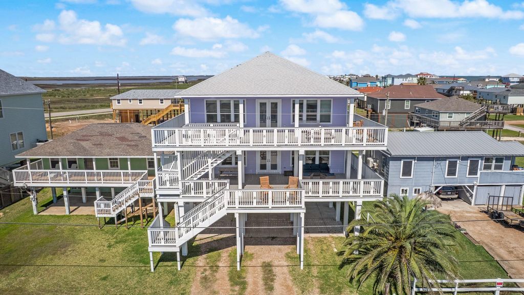 310 Coral Court, Surfside Beach, TX 77541