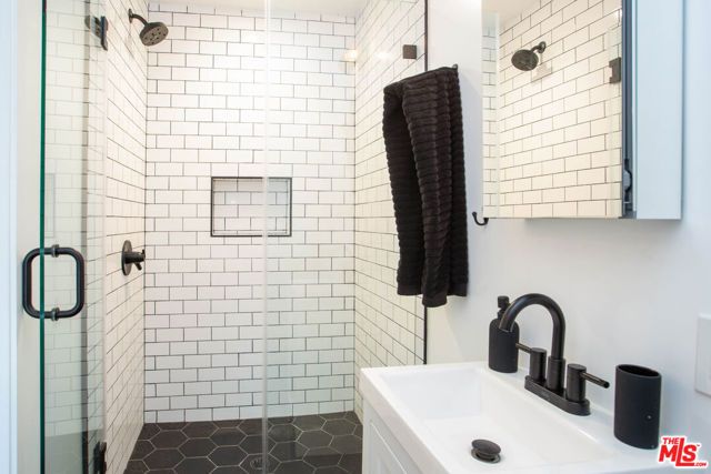 748 N Citrus Avenue, Los Angeles, CA 90038