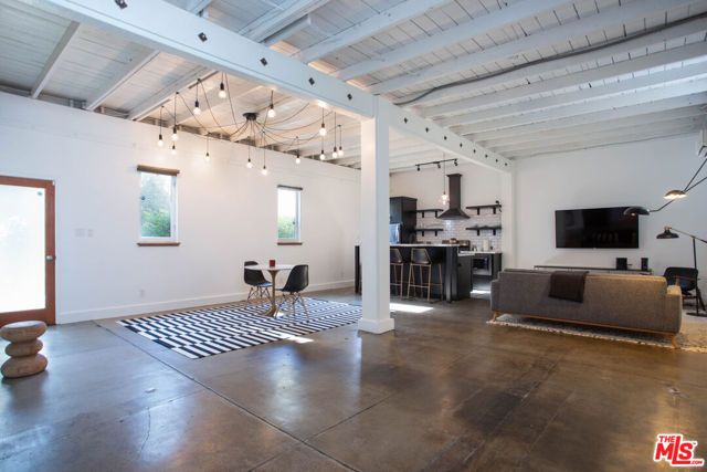 748 N Citrus Avenue, Los Angeles, CA 90038