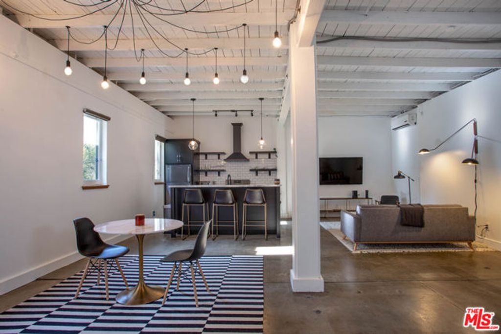 748 N Citrus Avenue, Los Angeles, CA 90038