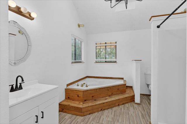 9400 Live Oak Lane, Fort Worth, TX 76179