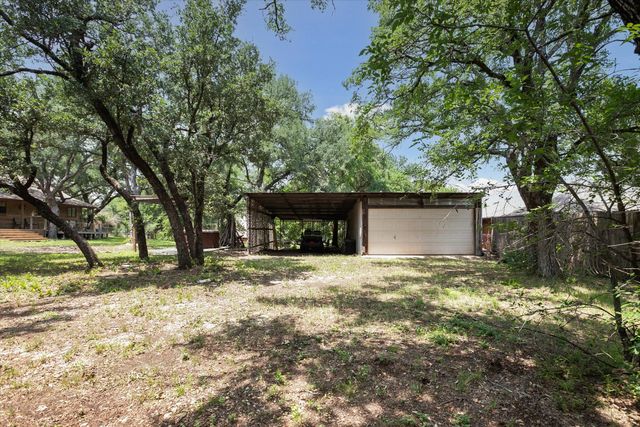 9400 Live Oak Lane, Fort Worth, TX 76179