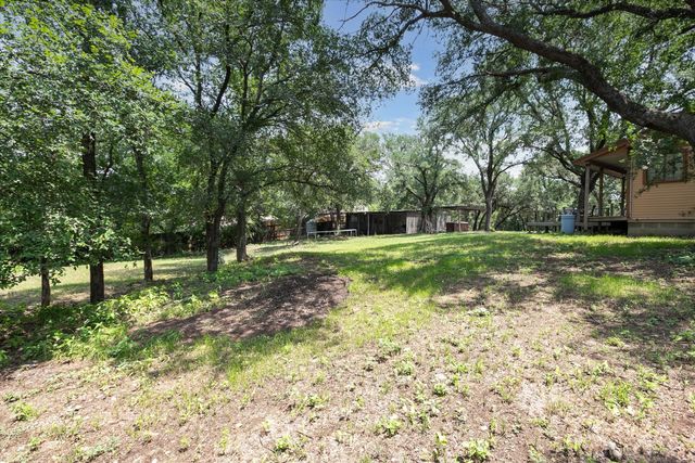 9400 Live Oak Lane, Fort Worth, TX 76179