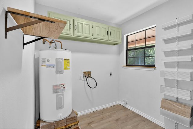 9400 Live Oak Lane, Fort Worth, TX 76179