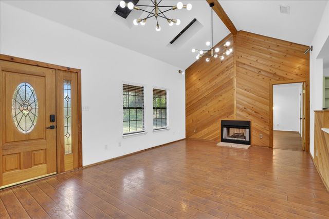9400 Live Oak Lane, Fort Worth, TX 76179