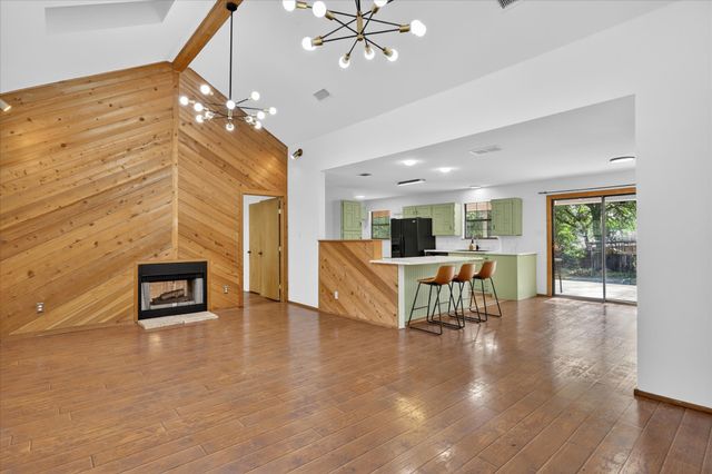 9400 Live Oak Lane, Fort Worth, TX 76179
