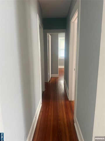 25 E Gouverneur Avenue 1, Rutherford, NJ 07070