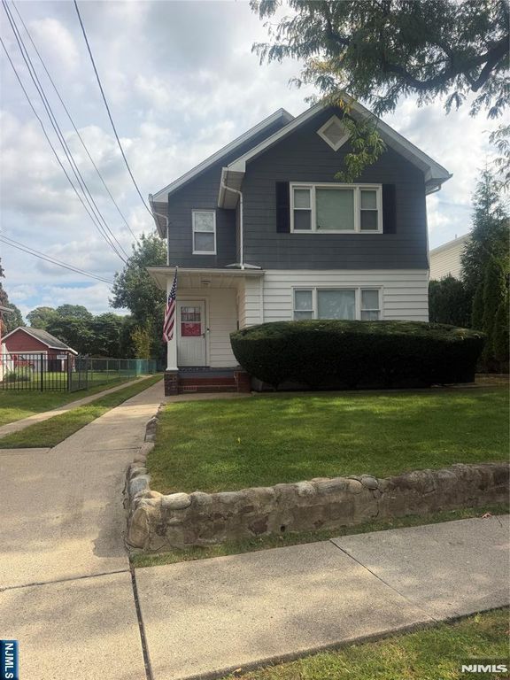 25 E Gouverneur Avenue 1, Rutherford, NJ 07070