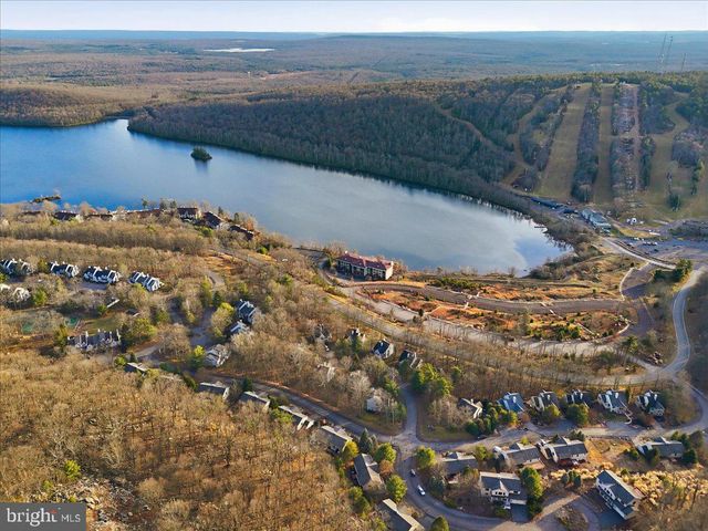 6 FIELDSTONE CT, Lake Harmony, PA 18624