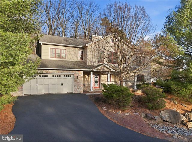 6 FIELDSTONE CT, Lake Harmony, PA 18624