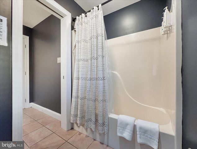 6 FIELDSTONE CT, Lake Harmony, PA 18624