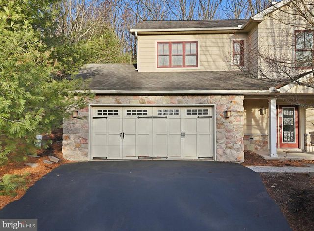 6 FIELDSTONE CT, Lake Harmony, PA 18624