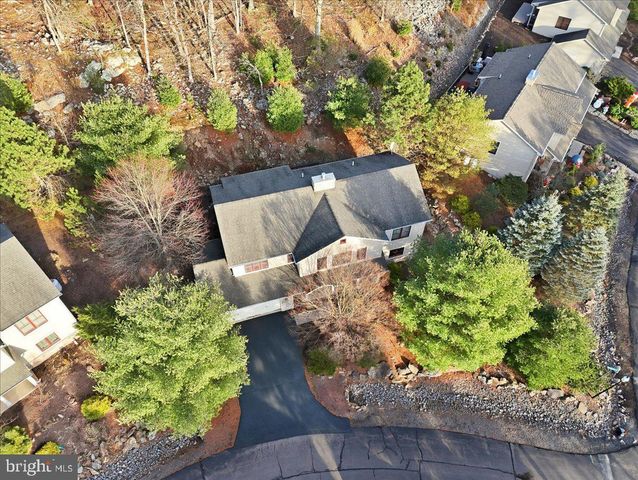 6 FIELDSTONE CT, Lake Harmony, PA 18624