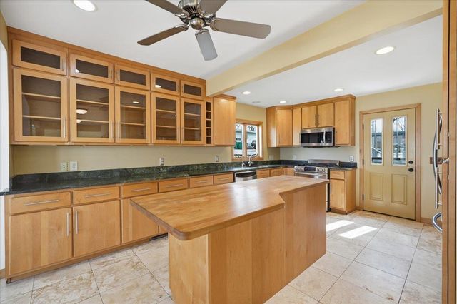 4505 Field Avenue, Mcfarland, WI 53558