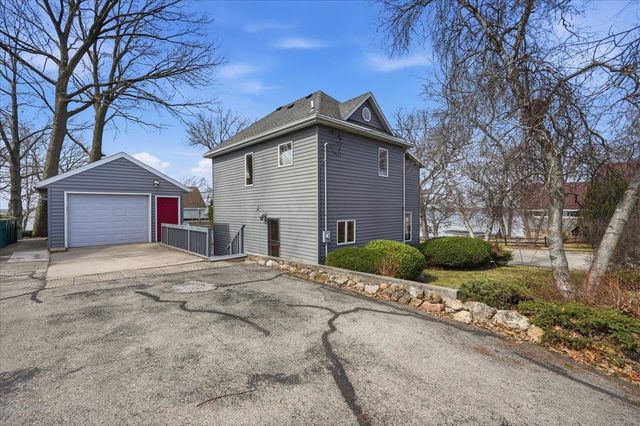 4505 Field Avenue, Mcfarland, WI 53558