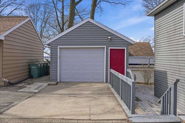 4505 Field Avenue, Mcfarland, WI 53558