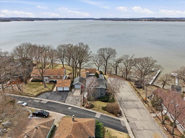 4505 Field Avenue, Mcfarland, WI 53558