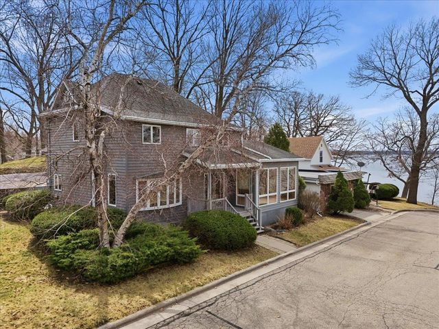 4505 Field Avenue, Mcfarland, WI 53558