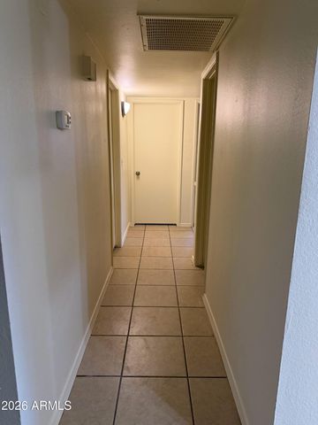 4626 W MIDWAY Avenue, Glendale, AZ 85301