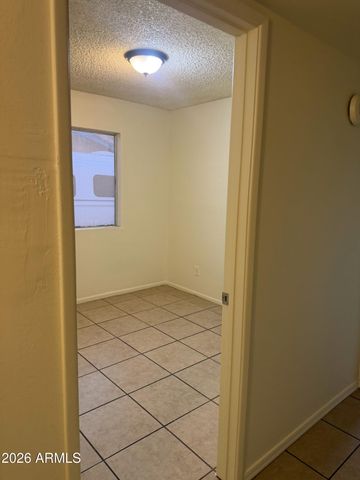 4626 W MIDWAY Avenue, Glendale, AZ 85301