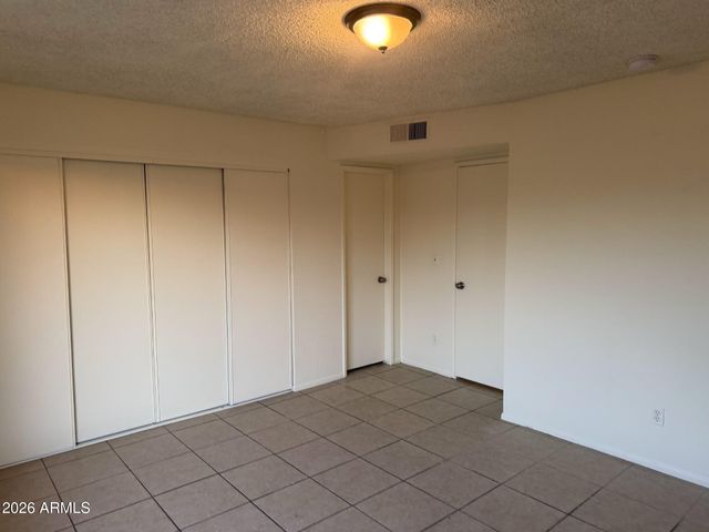 4626 W MIDWAY Avenue, Glendale, AZ 85301