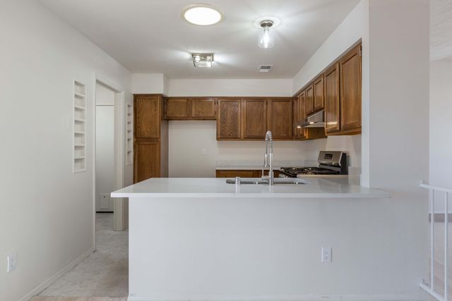 1036 Baltic Avenue SE, Rio Rancho, NM 87124